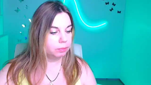 Snapshot of Amanda_Swannn chatting on 12.02.25 Amanda Swannn online show from 12.02.25