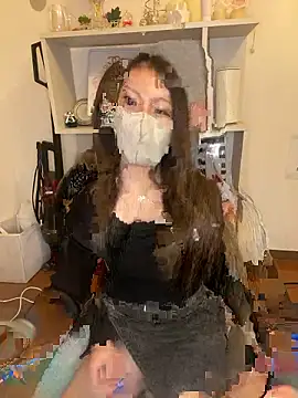 Snapshot of RAN_room chatting on 12.03.25 RAN room online show from 12.03.25