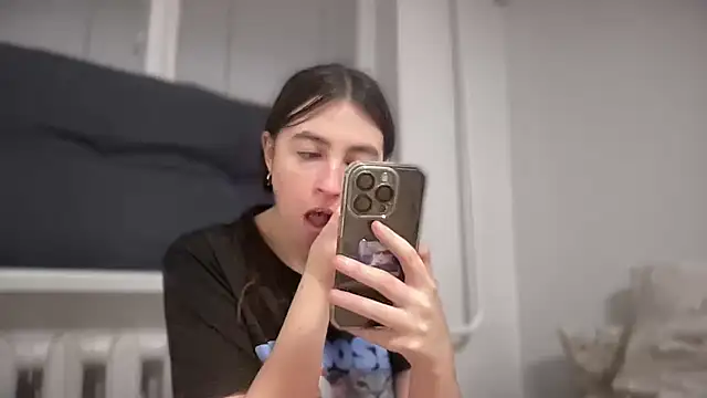 Aphr0ditee online show from 03.03.26