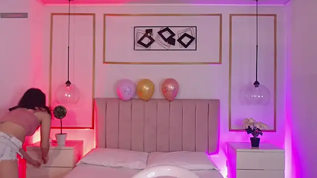 Snapshot of IsabellaCherryX chatting on 11.29.25 IsabellaCherryX online show from 11.29.25