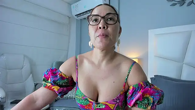 AnnaJaimes online show from 04.22.26