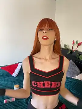 Snapshot of Nicole__7u7 chatting on 12.15.25 Nicole 7u7 online show from 12.15.25