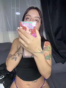 Snapshot of Mia_fiire chatting on 06.27.26 Mia fiire online show from 06.27.26