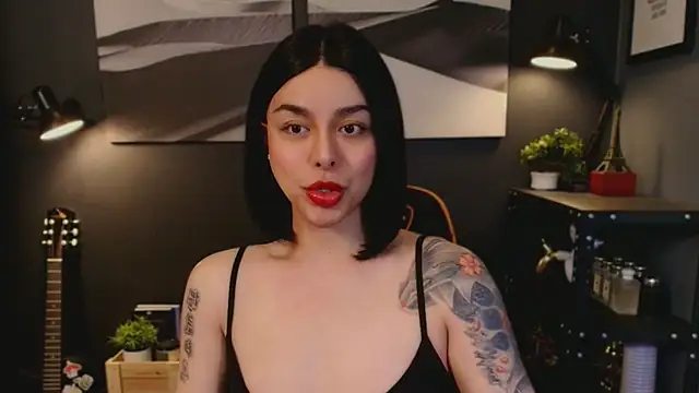 Kim Kaye online show from 11.28.25