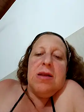 Snapshot of nikiarg chatting on 12.23.25 nikiarg online show from 12.23.25