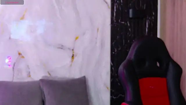 Snapshot of ChloeHolmes chatting on 03.19.26 ChloeHolmes online show from 03.19.26