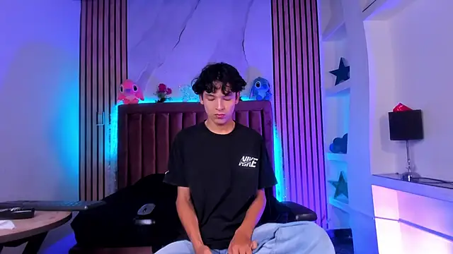 SthepanodiMonaco online show from 01.09.26