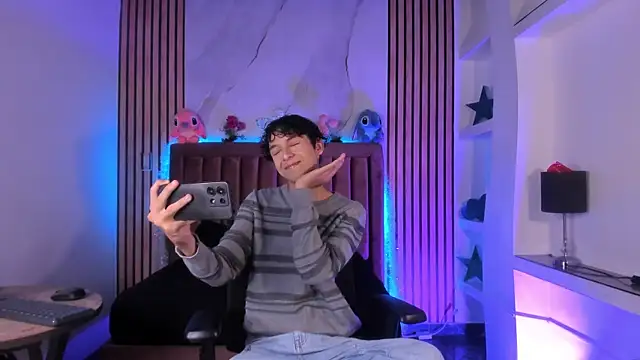 SthepanodiMonaco online show from 01.13.26