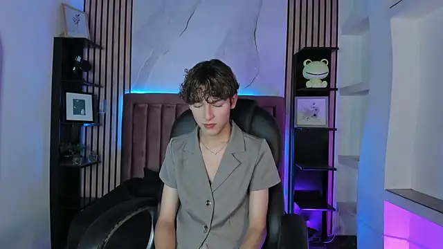 Snapshot of SthepanodiMonaco chatting on 07.26.26 SthepanodiMonaco online show from 07.26.26