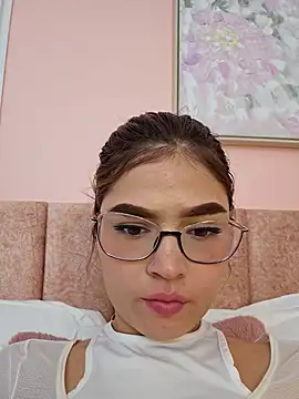 Snapshot of SashaBlake_ chatting on 12.13.25 SashaBlake online show from 12.13.25