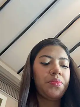 Snapshot of GoodGirlGone chatting on 12.02.25 GoodGirlGone online show from 12.02.25