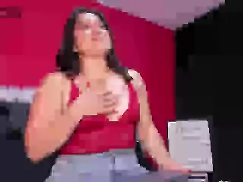 Snapshot of Leonis-O chatting on 12.16.25 Leonis-O online show from 12.16.25