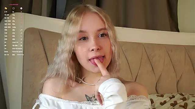 AunclreaVache online show from 04.06.26