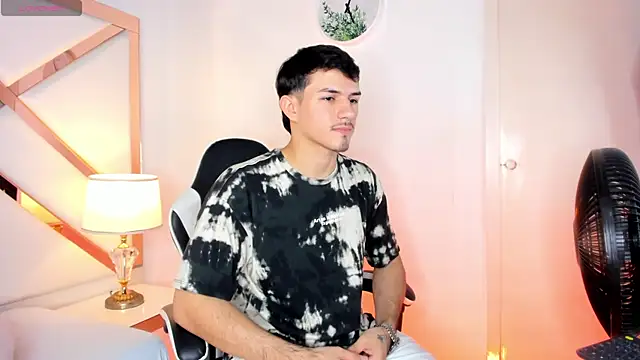 Snapshot of Justin_duque chatting on 11.29.25 Justin duque online show from 11.29.25