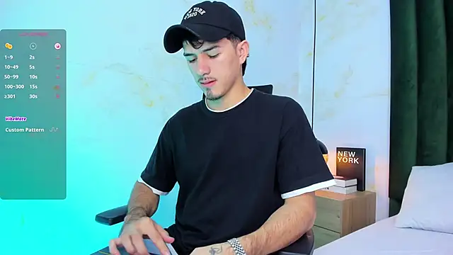 Snapshot of Justin_duque chatting on 12.05.25 Justin duque online show from 12.05.25