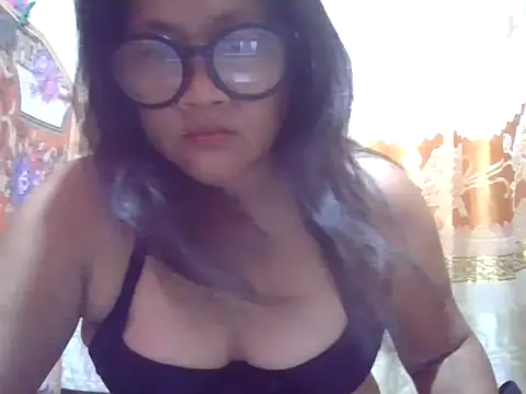 Snapshot of fireflower70 chatting on 12.16.25 fireflower70 online show from 12.16.25