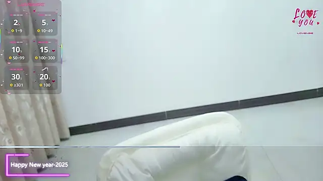 Snapshot of XINXINBB-2025 chatting on 12.05.25 XINXINBB-2025 online show from 12.05.25