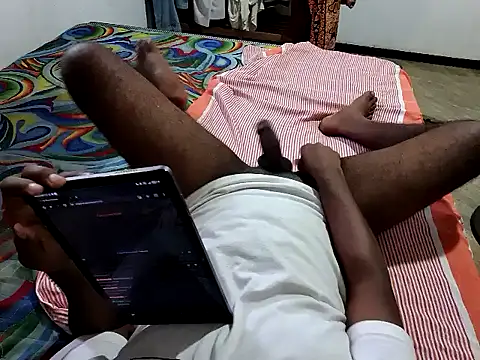 sheneth2005 online show from 12.23.25