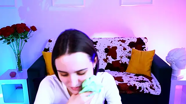 KateWillows online show from 03.24.26