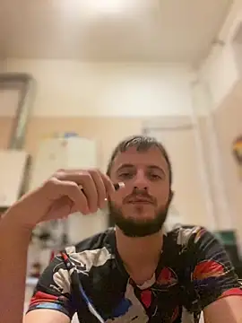 Snapshot of Grek32X chatting on 12.04.25 Grek32X online show from 12.04.25