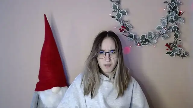 Moon  Lily online show from 12.15.25