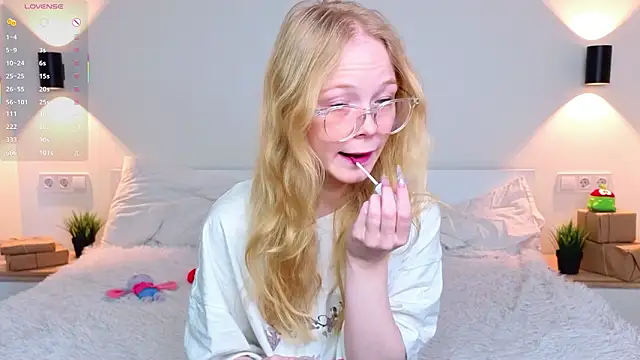 GhisllaineWestler online show from 03.09.26