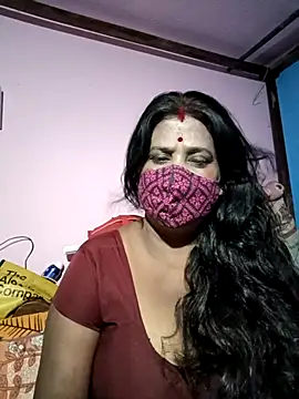 Snapshot of me-pari-hu chatting on 04.30.26 me-pari-hu online show from 04.30.26