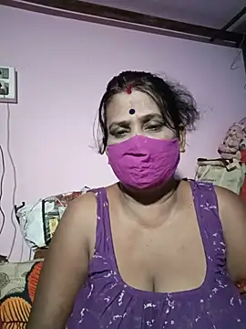 Snapshot of me-pari-hu chatting on 05.16.26 me-pari-hu online show from 05.16.26