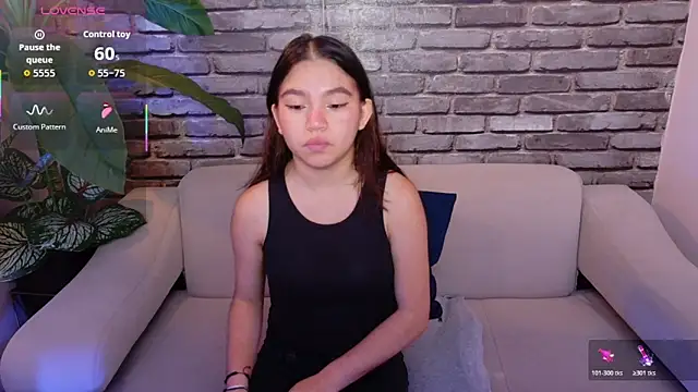 Snapshot of laurent_scott chatting on 12.15.25 laurent scott online show from 12.15.25