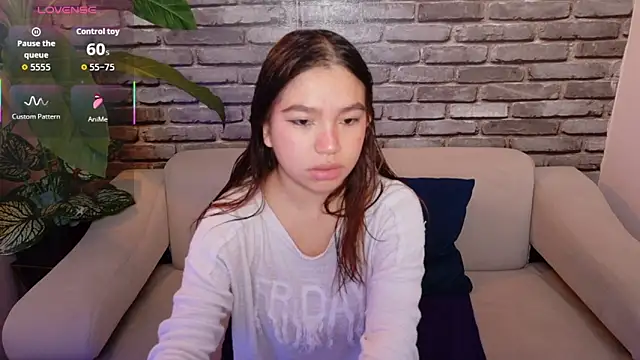 Snapshot of laurent_scott chatting on 12.16.25 laurent scott online show from 12.16.25