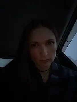 Snapshot of ZaraHill chatting on 12.14.25 ZaraHill online show from 12.14.25