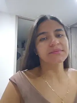 Snapshot of Lu_Alzafirah chatting on 12.14.25 Lu Alzafirah online show from 12.14.25