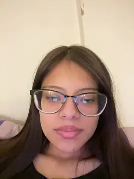 Snapshot of omifresita chatting on 07.03.26 omifresita online show from 07.03.26
