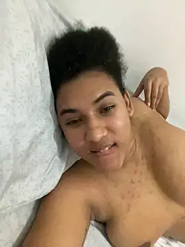 Snapshot of giraldota chatting on 11.29.25 giraldota online show from 11.29.25