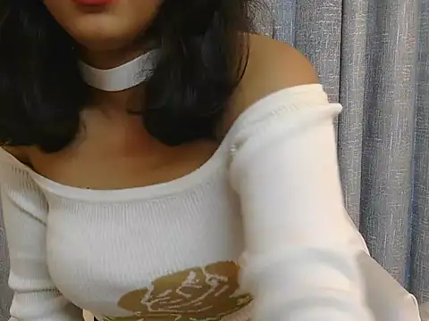 Snapshot of Piyyuu chatting on 12.13.25 Piyyuu online show from 12.13.25