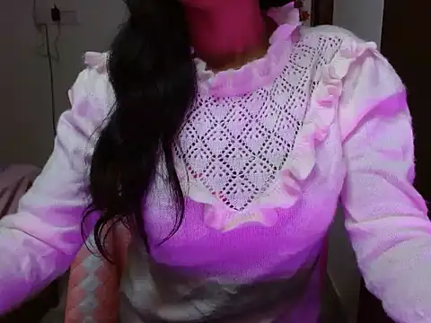 Snapshot of Khushiii_ chatting on 12.14.25 Khushiii online show from 12.14.25