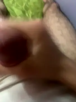 Snapshot of AZ38944 chatting on 11.30.25 AZ38944 online show from 11.30.25