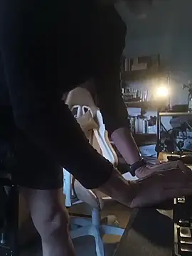 DanWolverin online show from 02.11.26