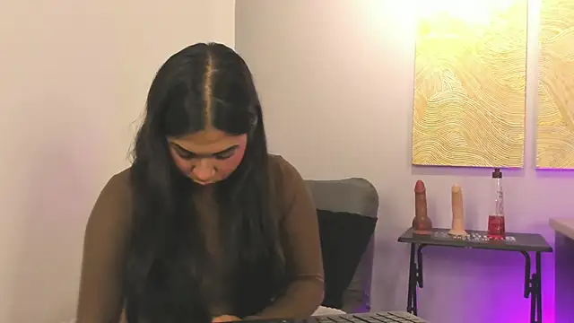 Snapshot of Mylarossi chatting on 12.03.25 Mylarossi online show from 12.03.25