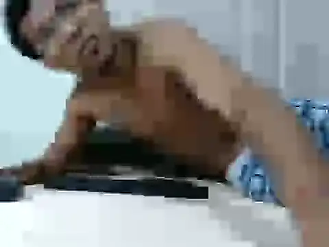 Snapshot of BobbyHot_4u chatting on 12.16.25 BobbyHot 4u online show from 12.16.25