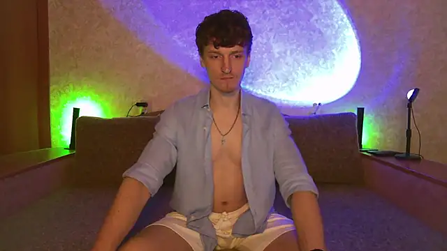 Snapshot of mr_Love_Anders chatting on 12.20.25 mr Love Anders online show from 12.20.25