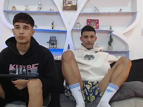 Snapshot of BIG_COCKS chatting on 12.03.25 BIG COCKS online show from 12.03.25