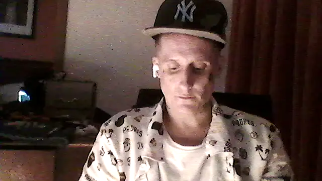 Snapshot of lottatoxicshyt chatting on 06.01.26 lottatoxicshyt online show from 06.01.26