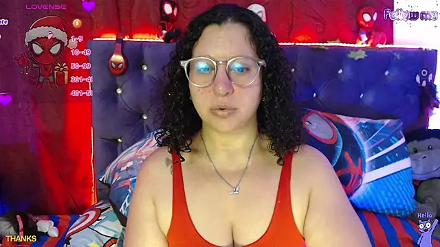 Snapshot of nahomymonx chatting on 12.17.25 nahomymonx online show from 12.17.25