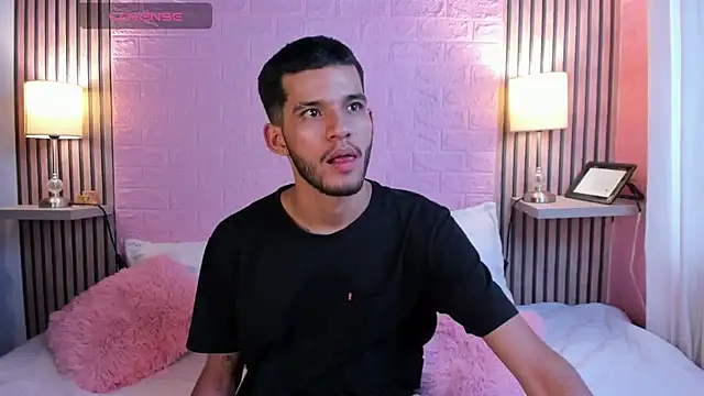 Snapshot of dear_lover1 chatting on 12.14.25 dear lover1 online show from 12.14.25