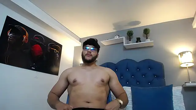 Snapshot of mike_foxxx_ chatting on 11.30.25 mike foxxx online show from 11.30.25