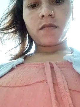 Snapshot of RADHIKA-1143 chatting on 12.14.25 RADHIKA-1143 online show from 12.14.25