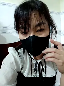 Snapshot of MintShow18 chatting on 02.10.26 MintShow18 online show from 02.10.26