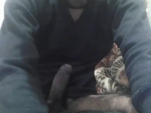 Snapshot of kalalund-up chatting on 12.14.25 kalalund-up online show from 12.14.25