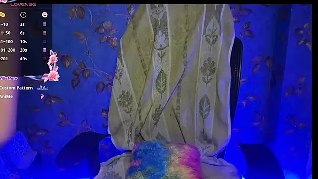 Snapshot of Preetinaughty chatting on 12.16.25 Preetinaughty online show from 12.16.25